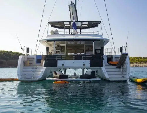 How do I select the perfect catamaran for my group?